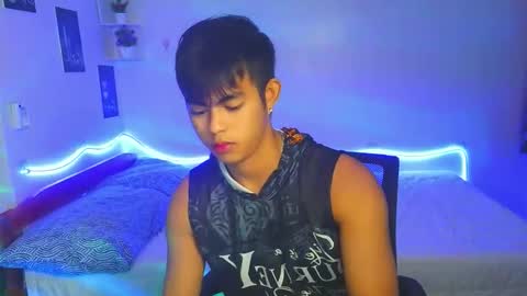 Loue online show from September 25, 1:37 pm