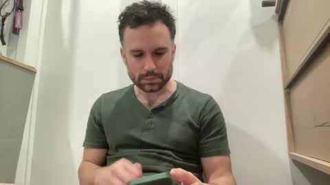 naughtycanadian69 online show from December 15, 4:06 am