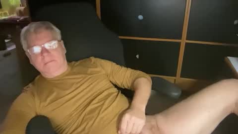 naughtydaddyla online show from November 12, 3:18 am