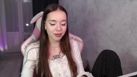 Dakota online show from October 11, 4:05 pm