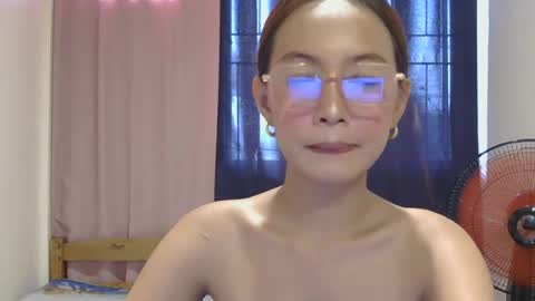 naughtyfreya_69 online show from July 12, 5:53 am