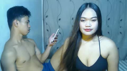 Snapshot of naughtyhotamber chatting on November 10, 5:50 am amber and ryan online show from November 10, 5:50 am