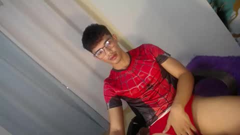 Snapshot of naughtyjosh_ chatting on May 6, 6:41 am Josh online show from May 6, 6:41 am