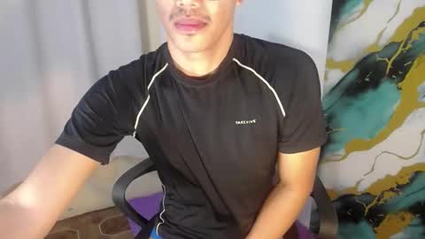 Snapshot of naughtyjosh_ chatting on May 10, 7:46 am Josh online show from May 10, 7:46 am