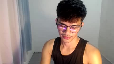 Snapshot of naughtyjosh_ chatting on June 6, 7:02 am Josh online show from June 6, 7:02 am