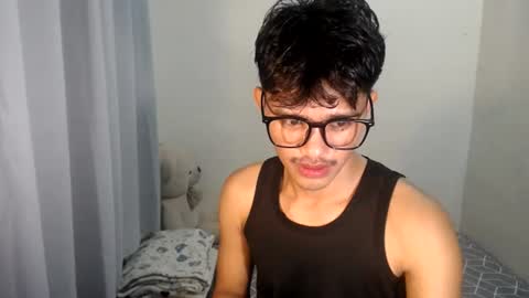 Snapshot of naughtyjosh_ chatting on June 29, 8:42 am Josh online show from June 29, 8:42 am