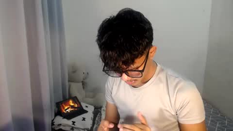 Snapshot of naughtyjosh_ chatting on July 1, 7:54 am Josh online show from July 1, 7:54 am