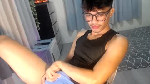 Snapshot of naughtyjosh_ chatting on July 20, 12:58 am Josh online show from July 20, 12:58 am