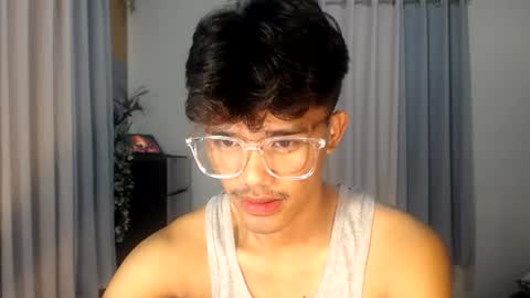 Snapshot of naughtyjosh_ chatting on July 28, 5:47 am Josh online show from July 28, 5:47 am