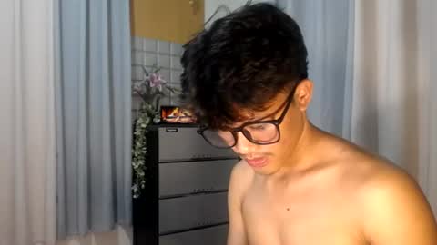 Snapshot of naughtyjosh_ chatting on August 5, 5:10 am Josh online show from August 5, 5:10 am