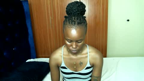 naughtyliz254 online show from September 11, 7:25 pm