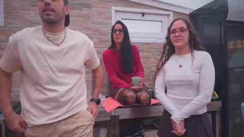 ANDREA STEPH  MIKE online show from November 6, 9:54 am