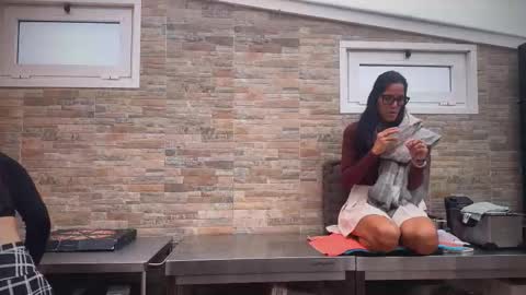 ANDREA STEPH  MIKE online show from November 7, 10:04 am