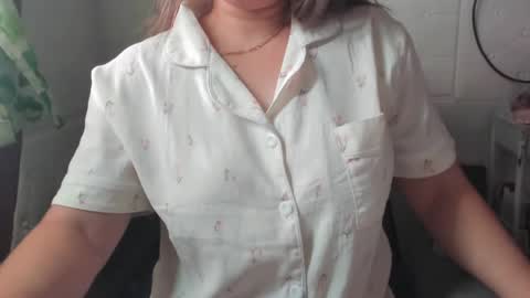 marvie mhavz online show from June 15, 11:18 pm