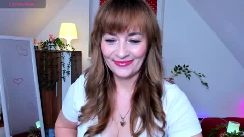 Snapshot of naughtymilane chatting on May 7, 8:25 pm Milana - on air every day except Wednesday from 9 pm to 4 am European time online show from May 7, 8:25 pm