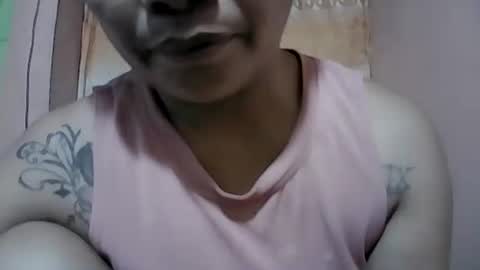 Snapshot of naughtymom_33 chatting on October 16, 1:50 am naughtymom_33 online show from October 16, 1:50 am