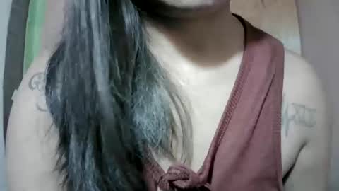 Snapshot of naughtymom_33 chatting on November 5, 9:15 pm naughtymom_33 online show from November 5, 9:15 pm