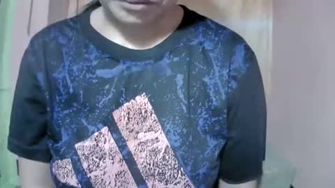 Snapshot of naughtymom_33 chatting on November 9, 9:13 pm naughtymom_33 online show from November 9, 9:13 pm