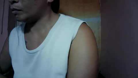 Snapshot of naughtymom_33 chatting on November 20, 9:14 pm naughtymom_33 online show from November 20, 9:14 pm