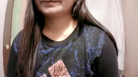 naughtymom_33 online show from March 18, 9:40 pm