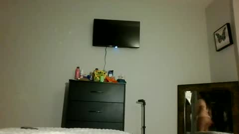 naughtynadia52 online show from January 8, 3:09 am