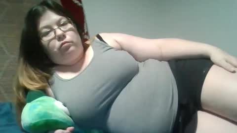 Snapshot of naughtynatalie1988x chatting on May 17, 2:09 am Natalie online show from May 17, 2:09 am