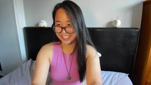 Gigi Chu  online show from October 24, 9:49 am