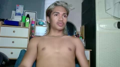 naughtyperfectasian4u online show from March 2, 11:50 am