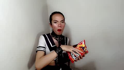 naughtypetiteangel online show from November 14, 10:25 am