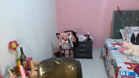 naughtyplayass online show from December 7, 12:24 pm