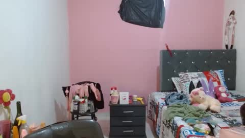 naughtyplayass online show from December 9, 6:57 pm