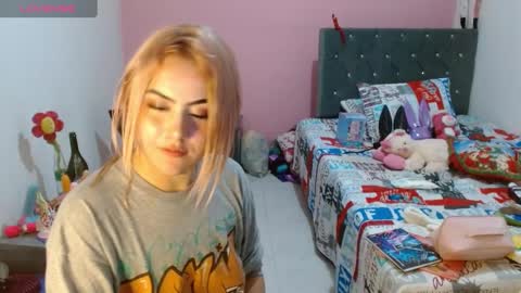 naughtyplayass online show from December 14, 7:18 am
