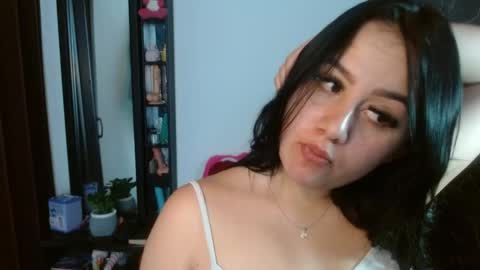 naughtyplayass online show from May 7, 6:46 pm