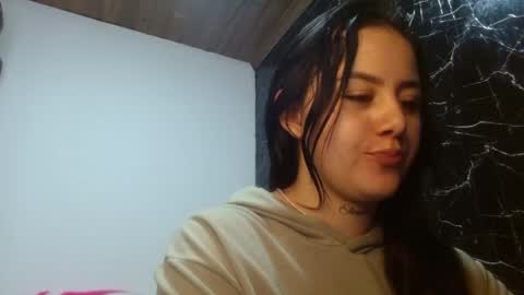 naughtyplayass online show from May 29, 4:05 pm