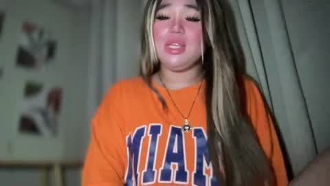 Rose Wilson online show from January 24, 2:41 pm