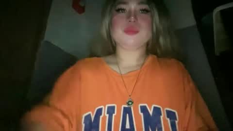 Snapshot of naughtyrosecum chatting on April 4, 1:52 pm Rose Wilson online show from April 4, 1:52 pm