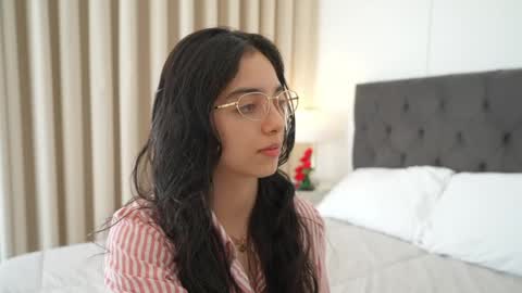 Snapshot of naughtysammx chatting on April 4, 3:20 pm Naughty Samm online show from April 4, 3:20 pm