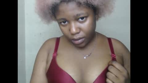 naughtyxpussyx online show from September 26, 12:25 am