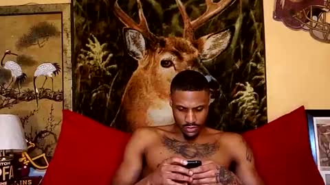 Snapshot of naughtyy_ken chatting on January 21, 2:54 am Mekhi or Khi online show from January 21, 2:54 am