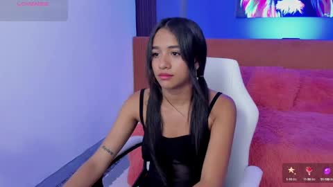 Snapshot of naugthy_skinny chatting on September 25, 6:33 pm Angela  online show from September 25, 6:33 pm