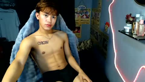 Loy online show from July 30, 5:01 pm