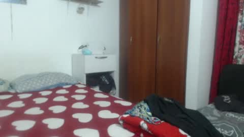 Snapshot of naugthymilf23 chatting on December 2, 11:07 pm keyra online show from December 2, 11:07 pm