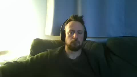 nawtydom1977 online show from December 2, 10:45 pm