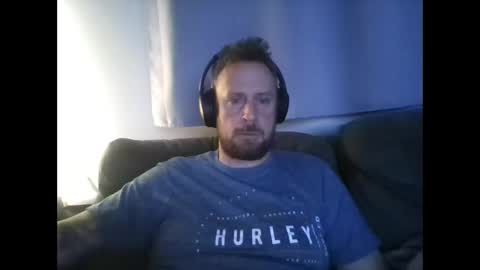 nawtydom1977 online show from February 1, 4:46 am