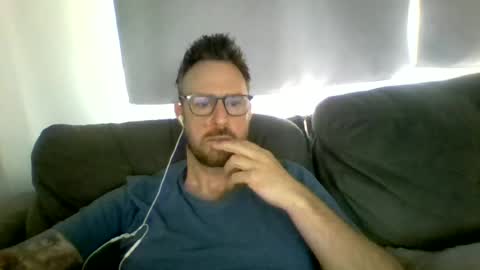 nawtydom1977 online show from June 30, 3:24 pm