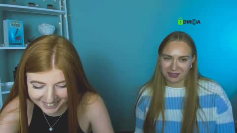 Snapshot of naya_dream chatting on December 4, 1:20 pm naya_dream online show from December 4, 1:20 pm