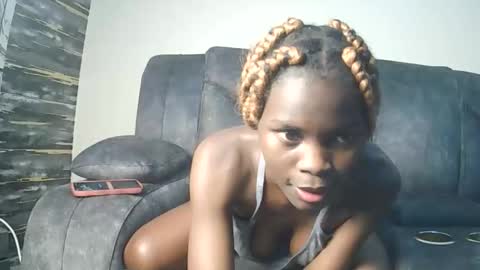 Snapshot of nayela_ chatting on February 20, 10:21 pm nayela_ online show from February 20, 10:21 pm