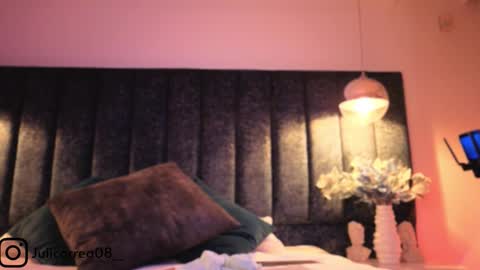 Juli  online show from January 15, 11:59 am