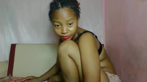 Snapshot of nayrah12 chatting on December 4, 11:02 pm nayrah12 online show from December 4, 11:02 pm