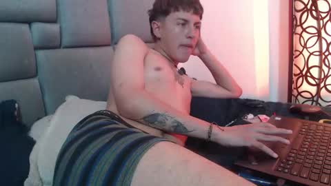 Im Nayton online show from January 5, 5:27 pm